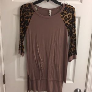 Leopard print long sleeve tshirt